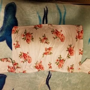 Off the shoulder cropped shirt